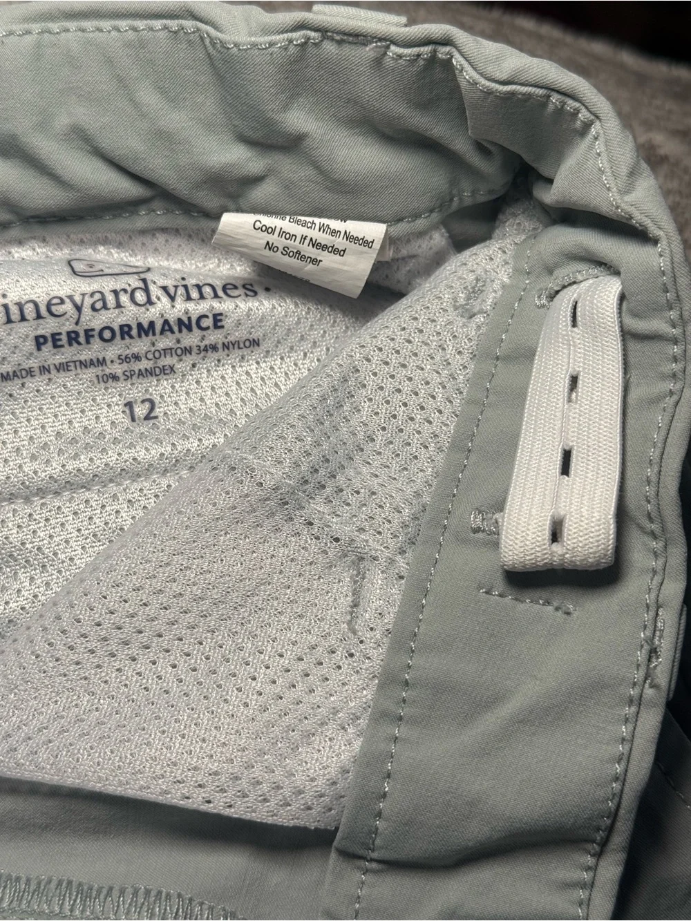 Vineyard Vines super small
